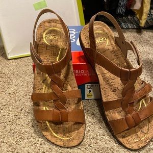 Women’s Size 9 Abeo Tan Sandals, Never Worn